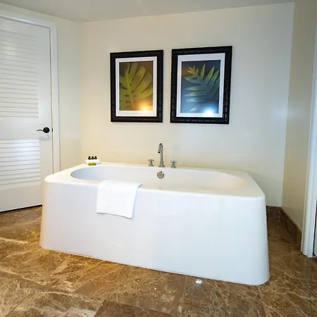 Outrigger Honua Kai Resort And Spa Lahaina Room photo